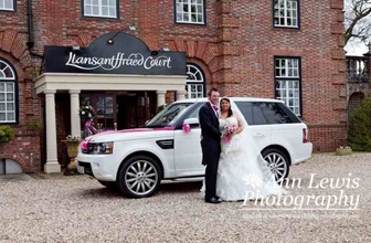 range-rover-wedding-car-hire-happy-couple